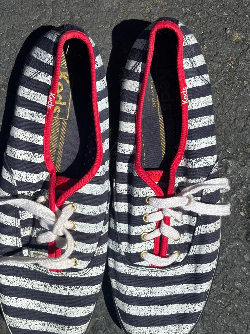 Women’s Size 9 Keds Navy & White Striped Canvas Lace-Up Sneakers with Red Trim